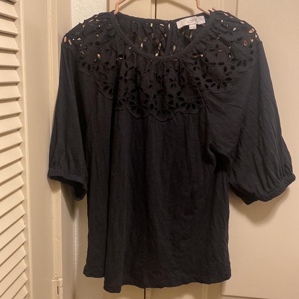 Black eyelet tee. Buttons in the back! - Picture 4 of 8
